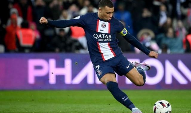 西媒：皇马静观其变 姆巴佩去向8月前无定论