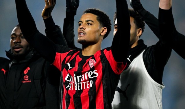 世俱杯竞猜-德温特发文为米兰加油|AC米兰_新浪体育_新浪新闻